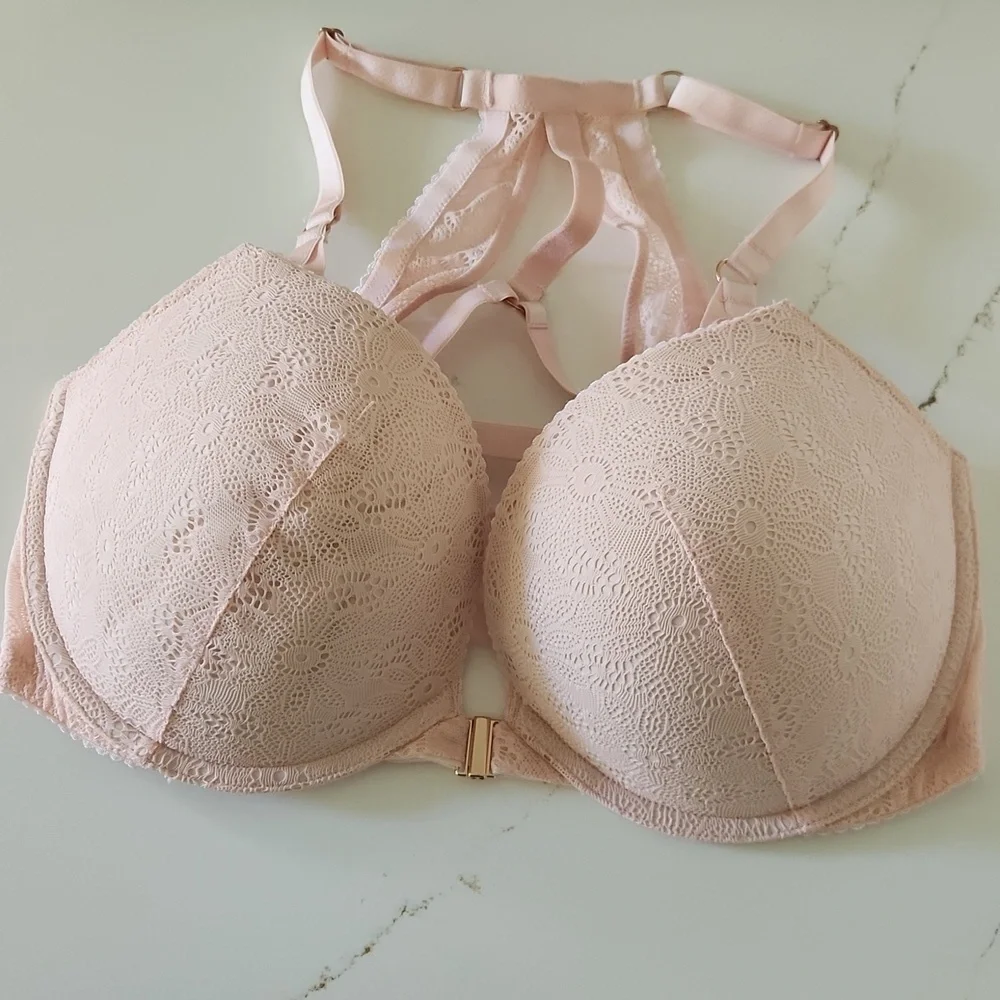 Victoria's Secret Very Sexy Push-up Lace Eyelet Cage Bra